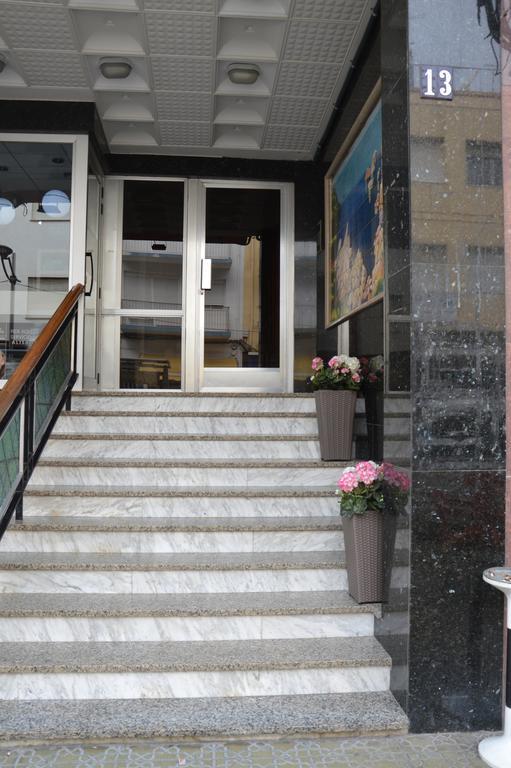 Apartamentos Centro Peñíscola Bagian luar foto